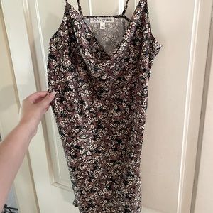 ✨NEVER WORN✨ Floral Cowl Neck Mini Dress